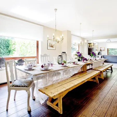 Ferienhaus 12 Personen Westerwald L Wellness, Kino Und Bar Villa Schutzbach